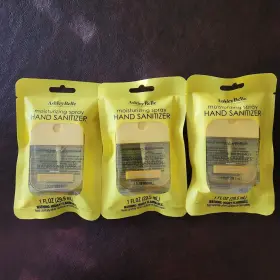AB869975 ASHLEY BELLE Sunflower Haze Spray Sanitizer Car