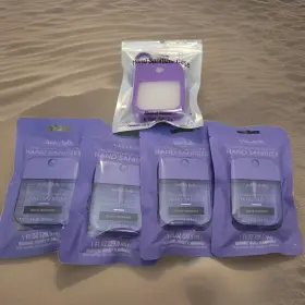 Ashley Belle Item#ab747164 Moisturizing Spray Hand Sanitizer Black Raspberry 1 Fl Oz Purple