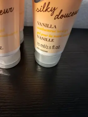 C226193 AVON Senses Antibacterial Gel Set Vanilla #3