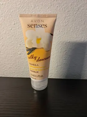 C226193 AVON Senses Antibacterial Gel Set Vanilla