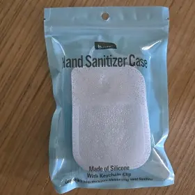 006666593475 B-PURE Sanitizer Silicone Keychain Clip Sparkles