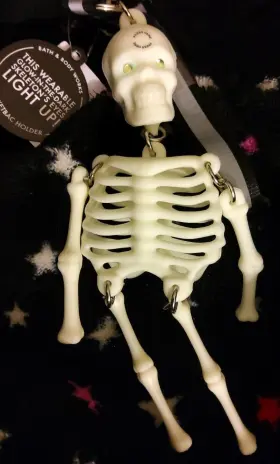 11153 BATH BODY WORKS Eyeslight Up Glow Skeleton Gel Holder