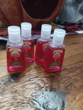 667534628188 BATH BODY WORKS Antibacterial Gel Candy Bliss