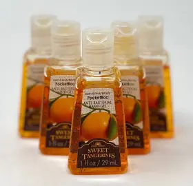 667534892145 BATH BODY WORKS Sweet Tangerines Pocketbac Anti