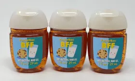 667541831212 BATH BODY WORKS Bff Milk Pocketbac Anti Gel