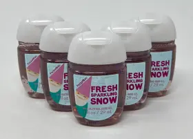 667545382895 BATH BODY WORKS Sparkling Snow Gnome Pocketbac