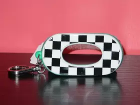 667548086004 BATH BODY WORKS Pocket Bac Holder Checkerboard #2