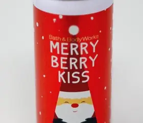 667548349093 BATH BODY WORKS Merry Berry Kiss Foaming Mousse #3