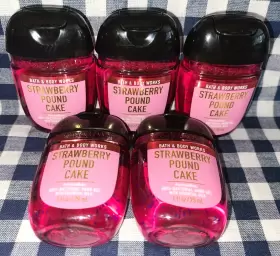 667553848833 BATH BODY WORKS Cake Pocketbac Sanitizers Core