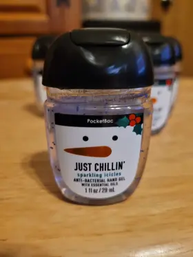667553888969 BATH BODY WORKS Chillin Sparkling Icicles #3