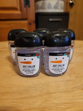 667553888969 BATH BODY WORKS Chillin Sparkling Icicles