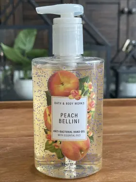 667554067059 BATH BODY WORKS Peach Bellini Anti Bacterial