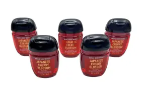 667554843783 BATH BODY WORKS Cherry Blossom Pocketbac