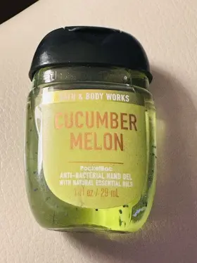 Bath & Body Works 667554843790 And Hand Sanitizer Cucumber Melon Antibacterial Gel 1 Fl Oz New