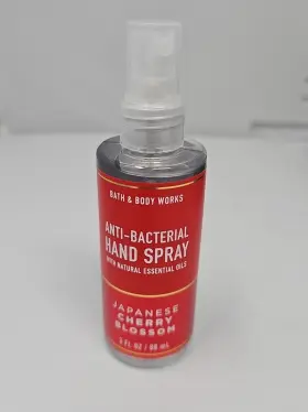 667554843981 BATH BODY WORKS Anti Bacterial Spray Cherry