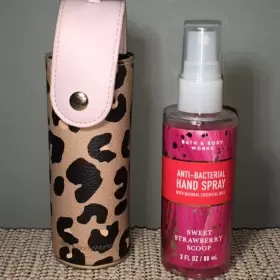 667555351409 BATH BODY WORKS Cheetah Snap Spray Sanitizer