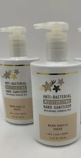 667555500128 BATH BODY WORKS Ant Bacterial Moisturizing Sugar