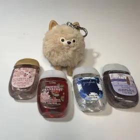 667555909044 BATH BODY WORKS Pomeranian Dog Pom Pocketbac