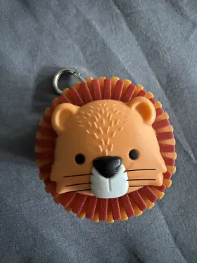 667555909051 BATH BODY WORKS Lion Noise Pocketbac Holder