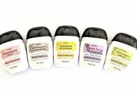 667555985109 BATH BODY WORKS Moisturizing Spring Scents Pack