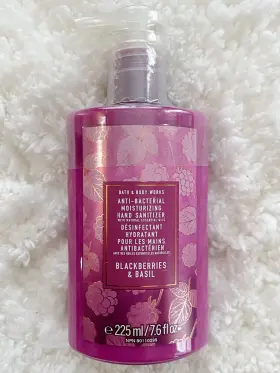 667557014951 BATH BODY WORKS Anti Bacterial Moisturizing