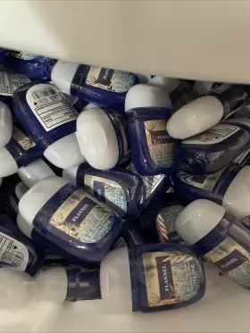 667557177397 BATH BODY WORKS Flannel Pocketbac Sanitizers