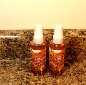 667557177441 BATH BODY WORKS Anti Bacterial Spray Sweet #2