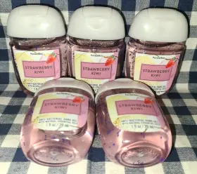 667557602837 BATH BODY WORKS Kiwi Pocketbac Sanitizers