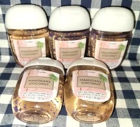 667557602868 BATH BODY WORKS Mahogany Coconut Pocketbac