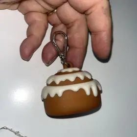 667558763513 BATH BODY WORKS Iced Cinnamon Roll Pocketbac #3
