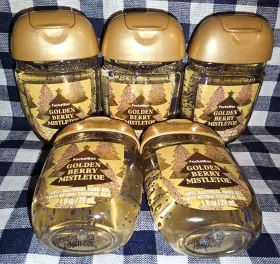 667558788073 BATH BODY WORKS Golden Berry Mistletoe Pocketbac