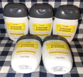 667559259961 BATH BODY WORKS Lemons Moisturizing Pocketbacs