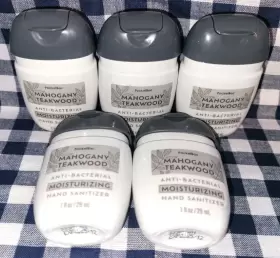 667559261407 BATH BODY WORKS Mahogany Teakwood Moisturizing