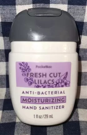 667559261445 BATH BODY WORKS Lilacs Moisturizing Pocketbacs #2
