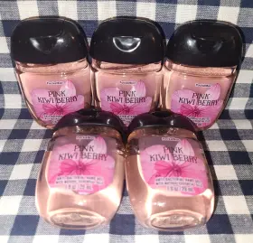 667559276227 BATH BODY WORKS Pink Kiwi Berry Pocketbac