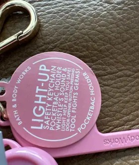 667559289784 BATH BODY WORKS Pink Light Up Tool Keychain Gel #2