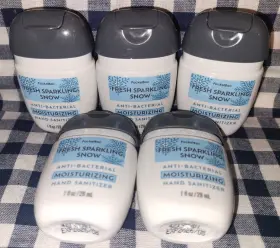 667659322039 BATH BODY WORKS Sparkling Snow Moisturizing