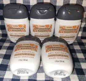 667659322053 BATH BODY WORKS Gingerbread Baker Moisturizing