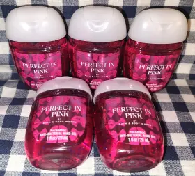 667659322909 BATH BODY WORKS Pink Pocketbac Sanitizers