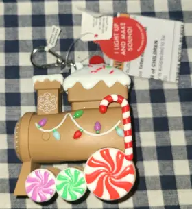 667659337033 BATH BODY WORKS Gingerbread Train Pocketbac