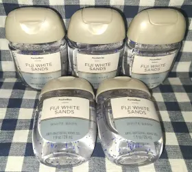 667659350209 BATH BODY WORKS Fiji Sands Pocketbac Sanitizers