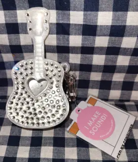 667659350858 BATH BODY WORKS Bling Guitar Sound Pocketbac