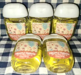 667659356195 BATH BODY WORKS Pineapple Prosecco Pocketbac