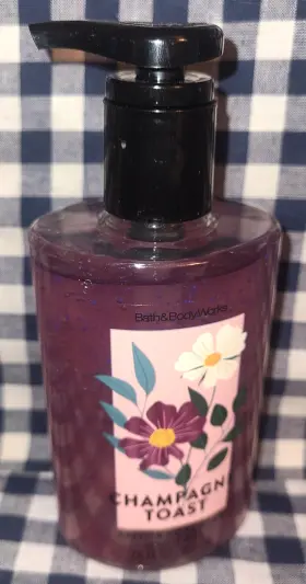 667659372249 BATH BODY WORKS Toast Pump Anti Bacterial