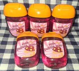 667659394869 BATH BODY WORKS Pink Bubble Gum Pocketbac