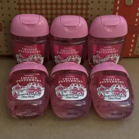667659412211 BATH BODY WORKS Twisted Peppermint Pocketbac