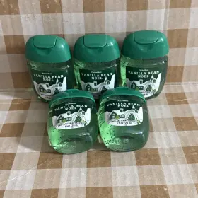 667659412228 BATH BODY WORKS Vanilla Bean Noel Pocketbac