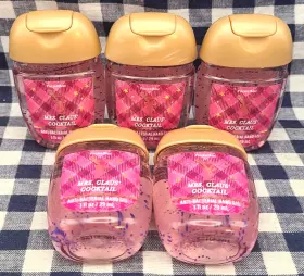 667659414772 BATH BODY WORKS Mrs Clausft Cocktail Pocketbac
