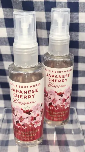 667659418862 BATH BODY WORKS Cherry Blossom Anti Bacterial