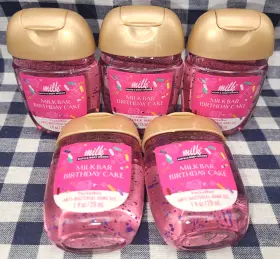 667659419111 BATH BODY WORKS Milk Bar Birthday Cake Pocketbac